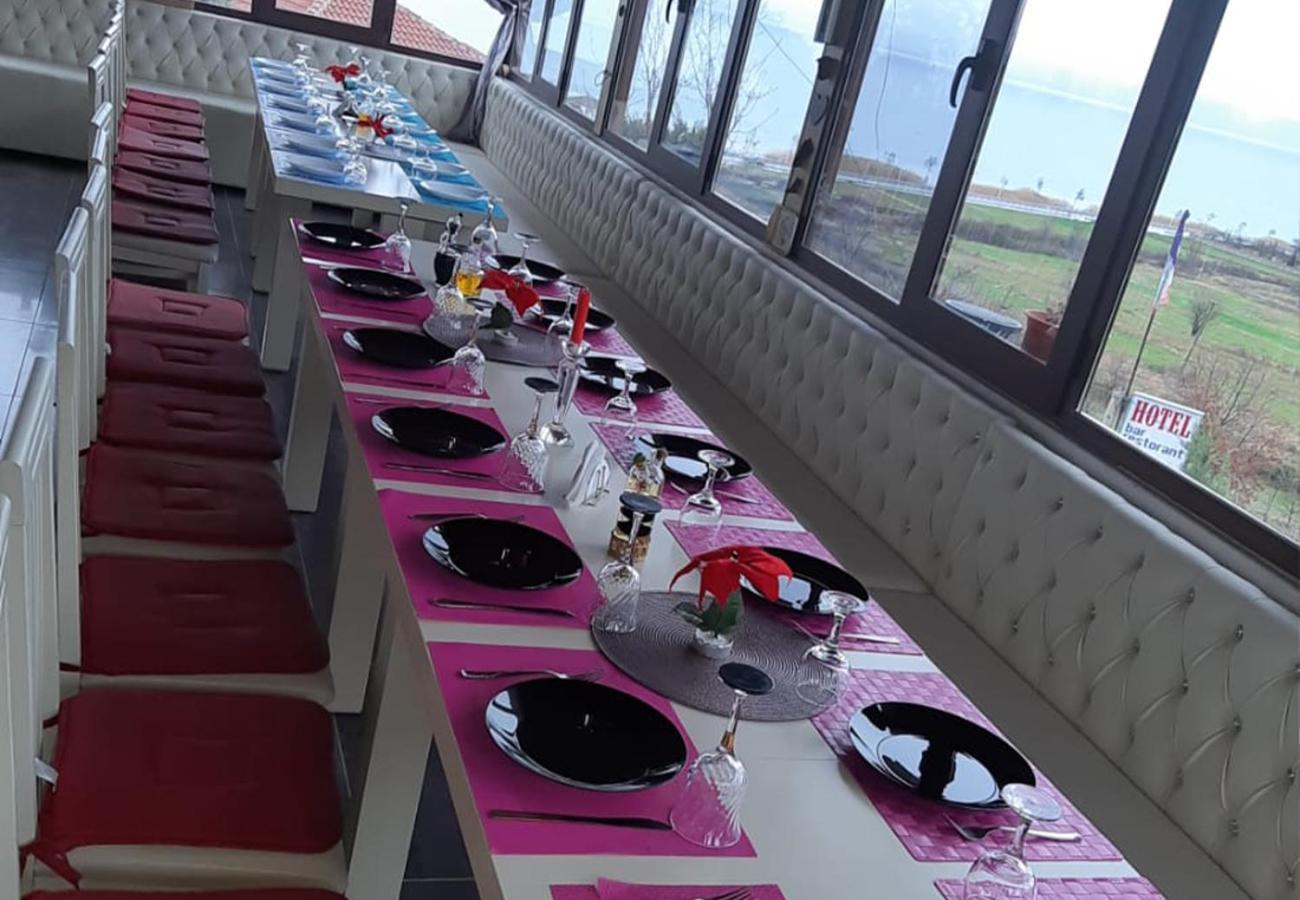 Hotel Villa Stone Dream Bar Restaurant Udenisht Εξωτερικό φωτογραφία